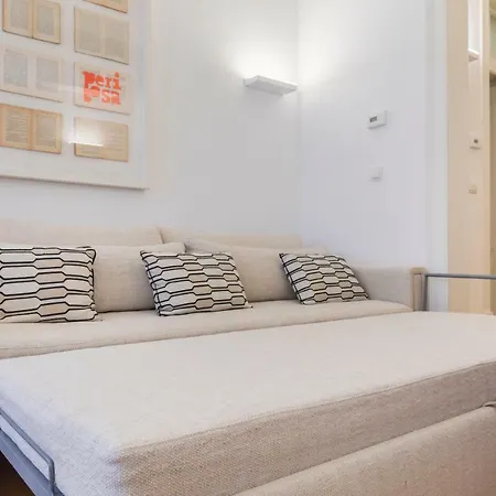 아파트 Charming 2 Bedroom In Baixa Chiado 리스본