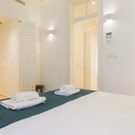 아파트 Charming 2 Bedroom In Baixa Chiado *