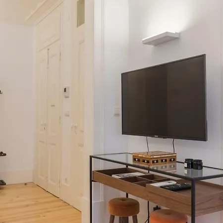 Charming 2 Bedroom In Baixa Chiado 아파트 리스본