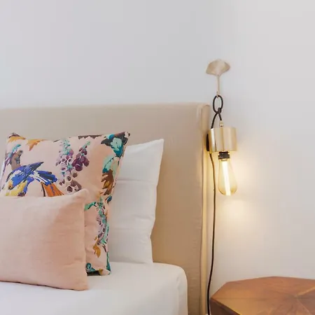 Charming 2 Bedroom In Baixa Chiado Lägenhet *