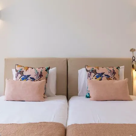 Charming 2 Bedroom In Baixa Chiado Lisbona