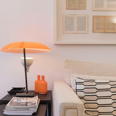 Charming 2 Bedroom In Baixa Chiado Appartamento