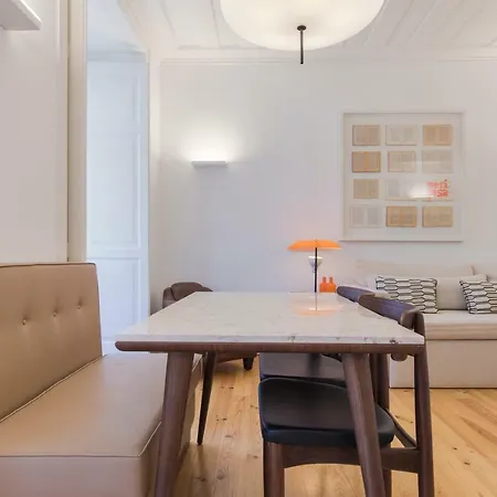 Charming 2 Bedroom In Baixa Chiado * Lisboa