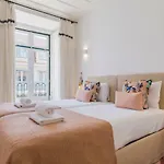 Charming 2 Bedroom In Baixa Chiado Apartmán