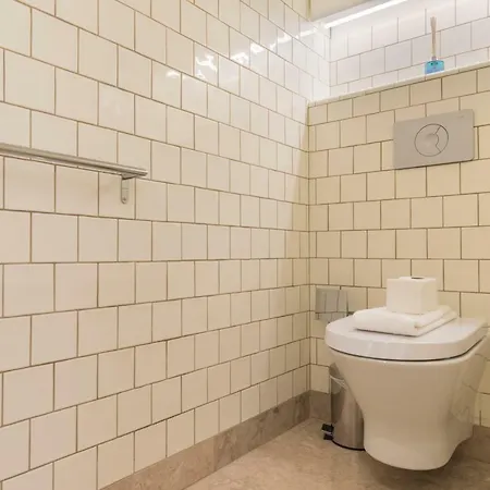 Charming 2 Bedroom In Baixa Chiado Апартаменти Лісабон
